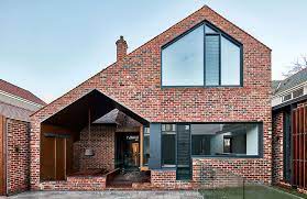 How to Clean Brickwork on the House