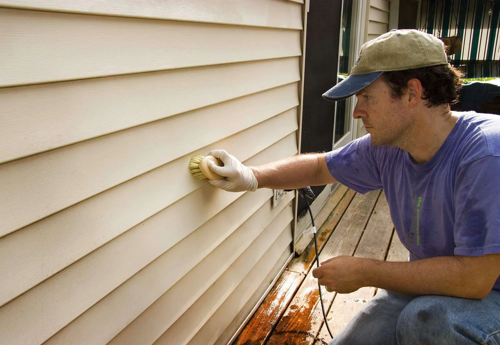 How to Clean Siding on House