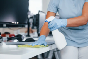 How to Get a Cleaning Contract for Office